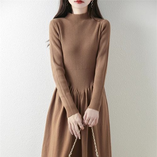 半高领修身收腰针织连衣裙毛衣