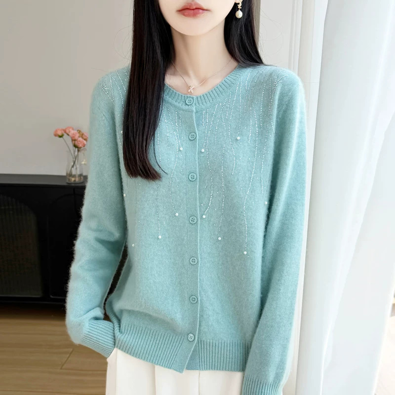 淑女风烫钻圆领羊毛针织开衫女秋图片