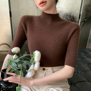 高级咖色五分袖半高领针织衫女春秋配大衣内搭修身打底衫中袖毛衣