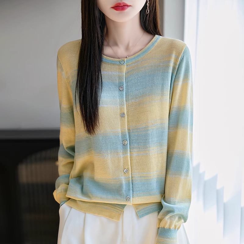 渐变条纹针织开衫女微透外穿