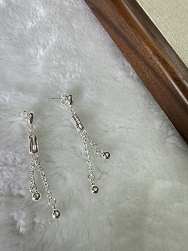 西班牙unode50新款时尚百搭流苏耳环女简约风格饰品
