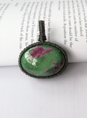 天然红绿宝吊坠纯手工蜡线/玉线包边幸运石男女毛衣坠