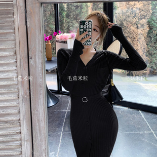 针织连衣裙女秋冬季轻奢高级感黑色修身显瘦气质配大衣内搭打底裙