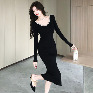 针织连衣裙女秋冬法式 配大衣内搭打底裙子 高级感v领订钻气质修身