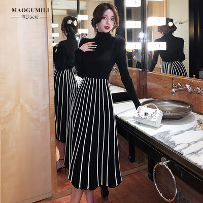 高级感条纹显瘦针织连衣裙