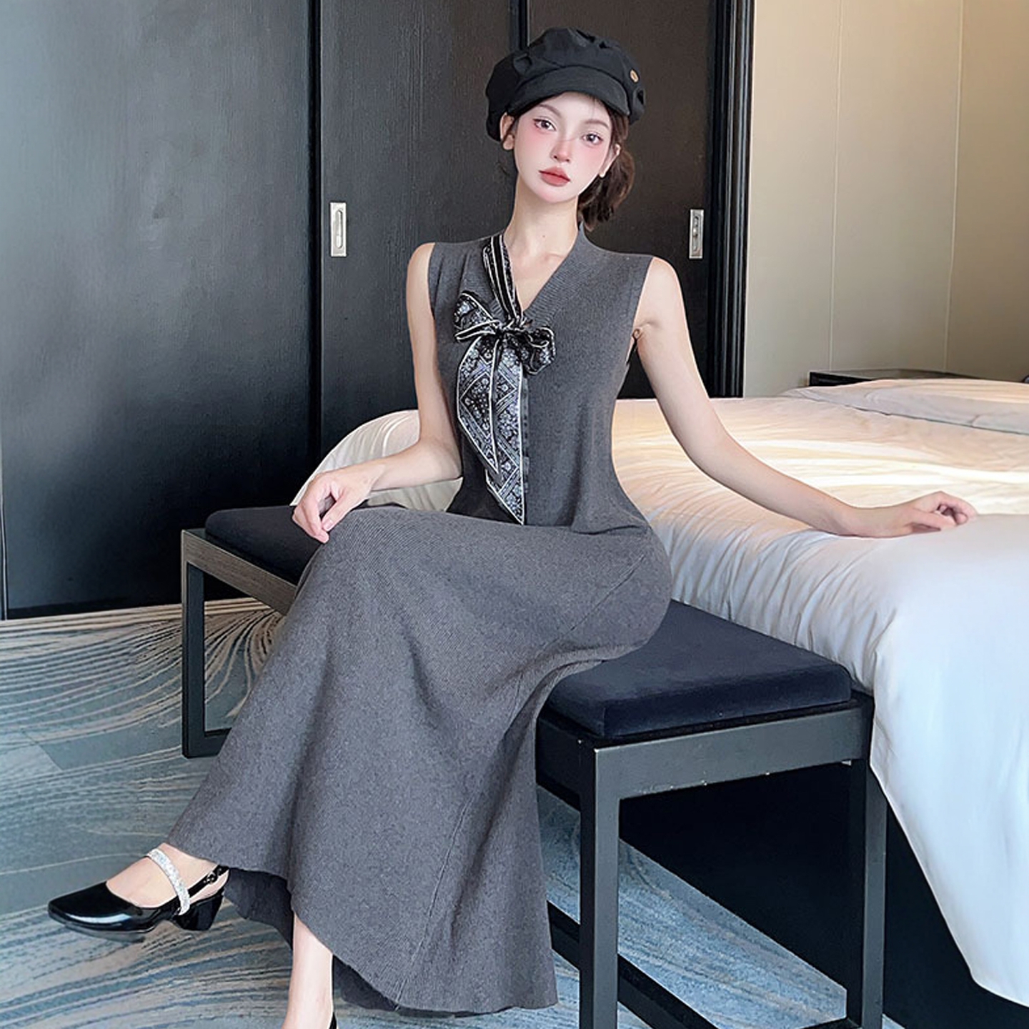 轻奢高级感无袖背心连衣裙