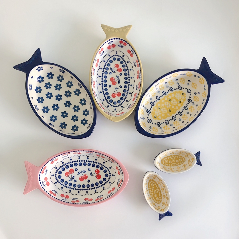 JL 出口日本陶瓷餐具 小鱼造型釉下彩饭盘烤盘蘸料碟水果沙拉盘