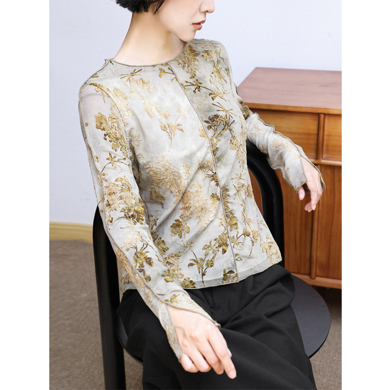 KAKA欧洲客单款圆领长袖复古雅致植绒花卉网纱高弹宽松打底套衫女,女装/女士精品,T恤,淘宝优惠券,粉丝福利购,淘宝优惠卷