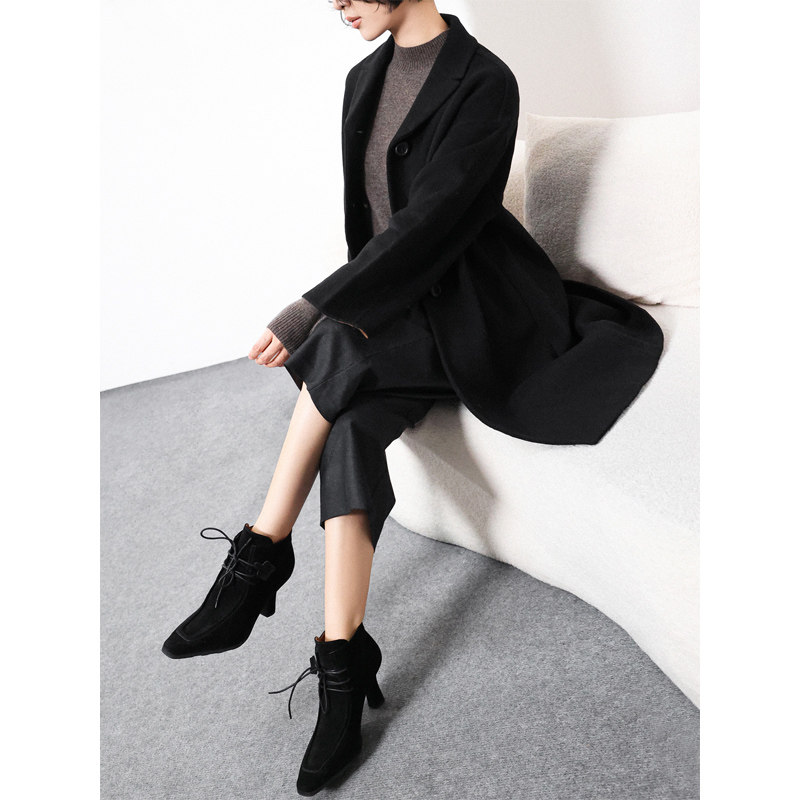 KAKA 米兰秀款双色山羊绒羊毛呢西装领单排扣社交中长大衣外套女