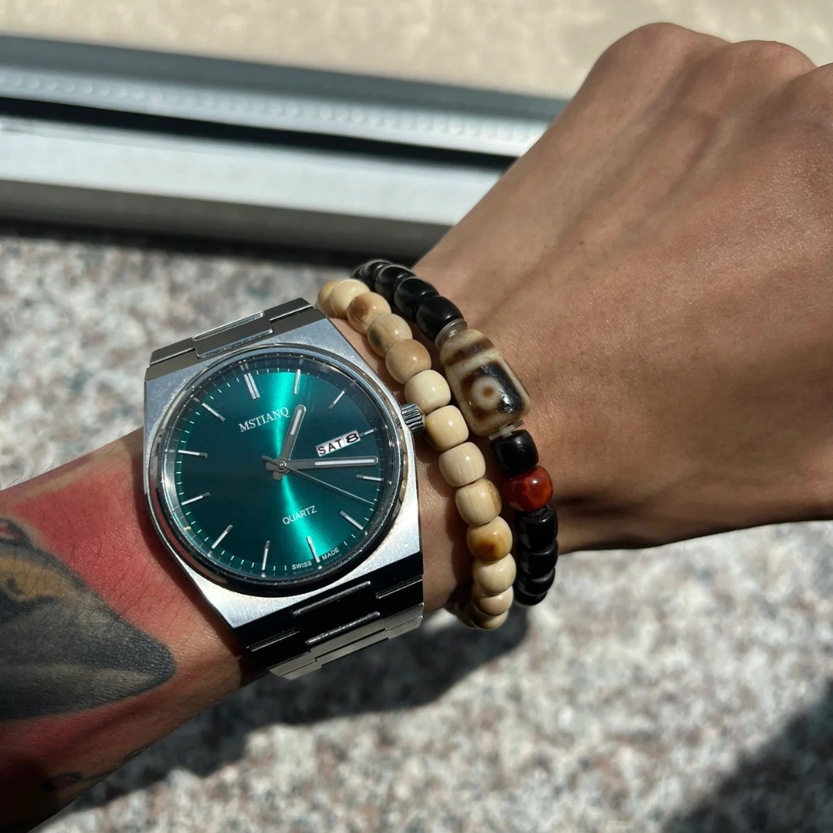 瑞士同款超薄款男士手表蝴蝶扣防水夜光石英表外贸批发爆款非机械