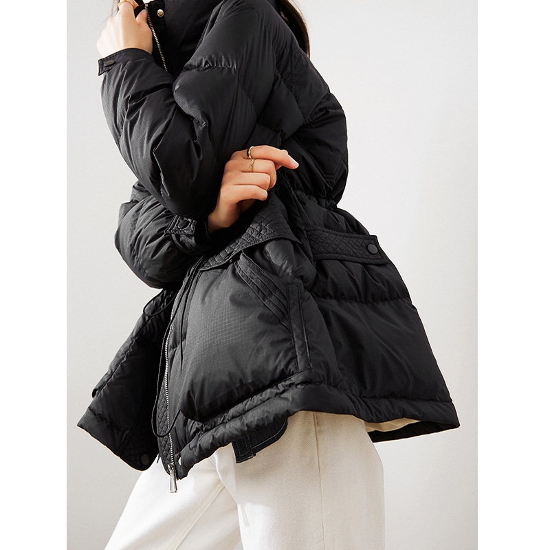 90白鸭绒羽绒服女装2025秋冬新款短款黑色女款收腰时尚外套高端