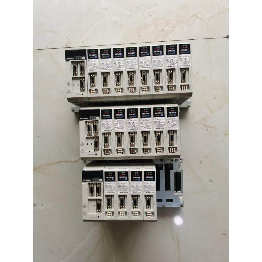 询价二手三菱伺服基板 MR-J2M-BU6-PS MR-J2M-BU8-PS 大量现货 议