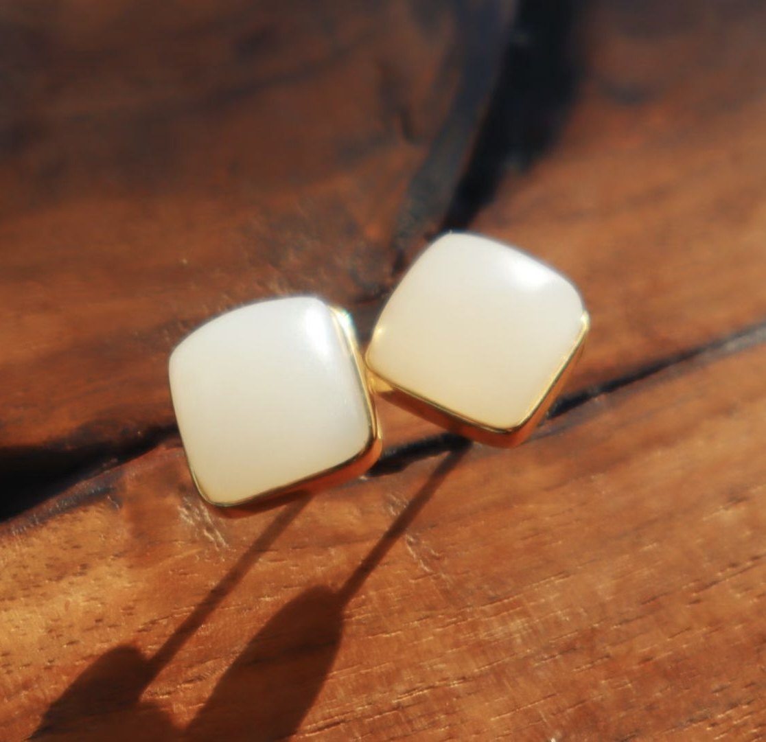 「雅布藤」白月光方糖。新疆和田玉籽料耳钉。镶嵌18k金 方形精品,珠宝/钻石/翡翠,耳饰,淘宝优惠券,粉丝福利购,淘宝优惠卷