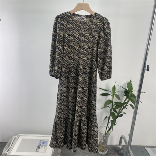大码 外贸DAN 黑斑纹显瘦修身 圆领 连衣裙 七分袖