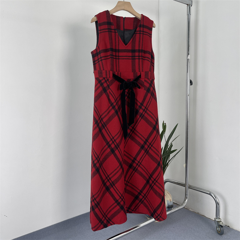 捡漏羊毛昵美格背心大码连衣裙