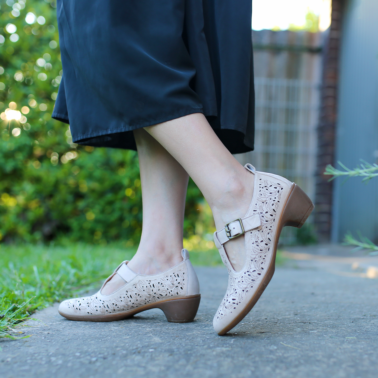 KUFENBERG宽楦牛筋软底包头凉鞋