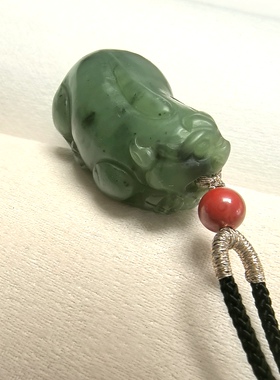 D1038# 天然和田玉碧玉老料貔貅吊坠39*21*19mm 重24.91克 配证书