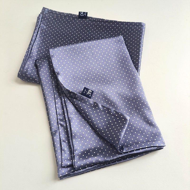 【HANLU 】20姆加厚雾蓝色小圆点 丝滑双面真丝枕套桑蚕丝 单只