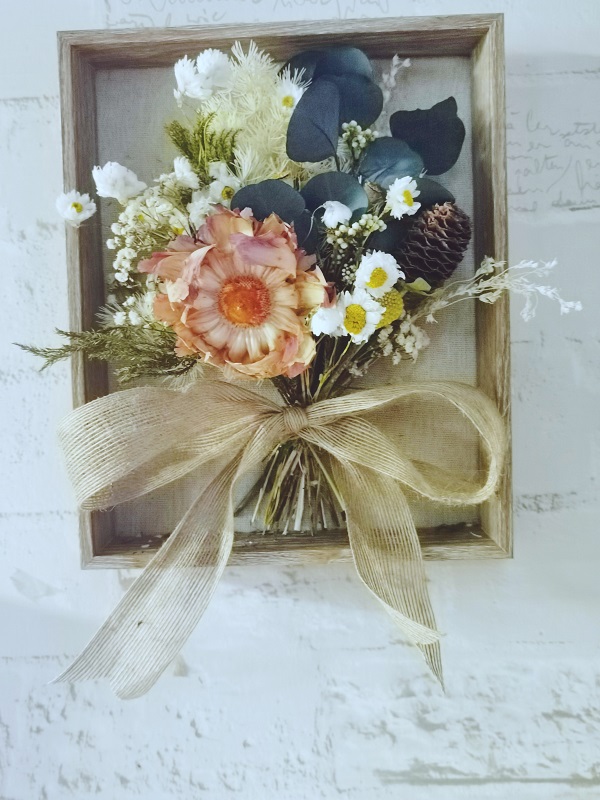 森系进口凤凰花木太阳素雅蝴蝶结干花相框立体装饰花壁画可挂摆件图片