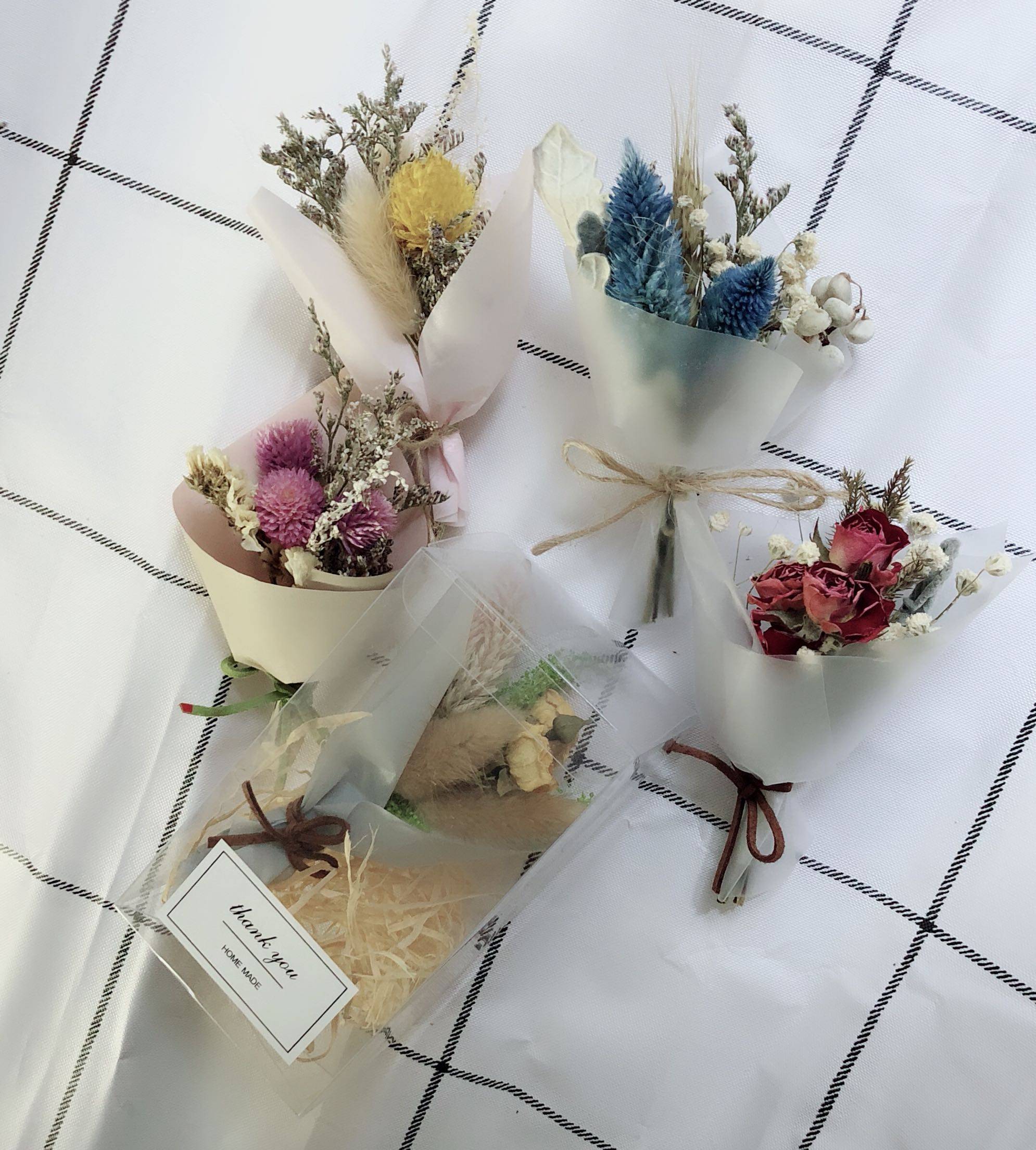 女神节小花束ins韩式浪漫迷你干花束玫瑰草莓果凤尾干花礼盒配花