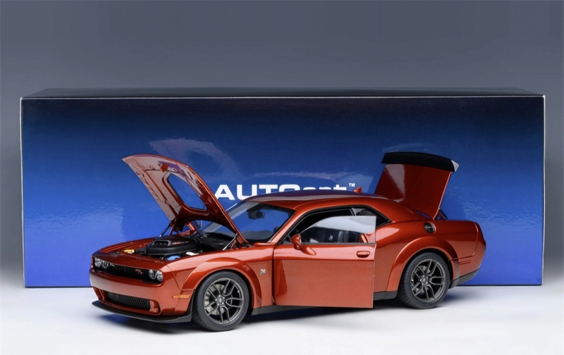 Autoart奥拓1:18道奇挑战者 DODGE SRT宽体版 2018款汽车模型