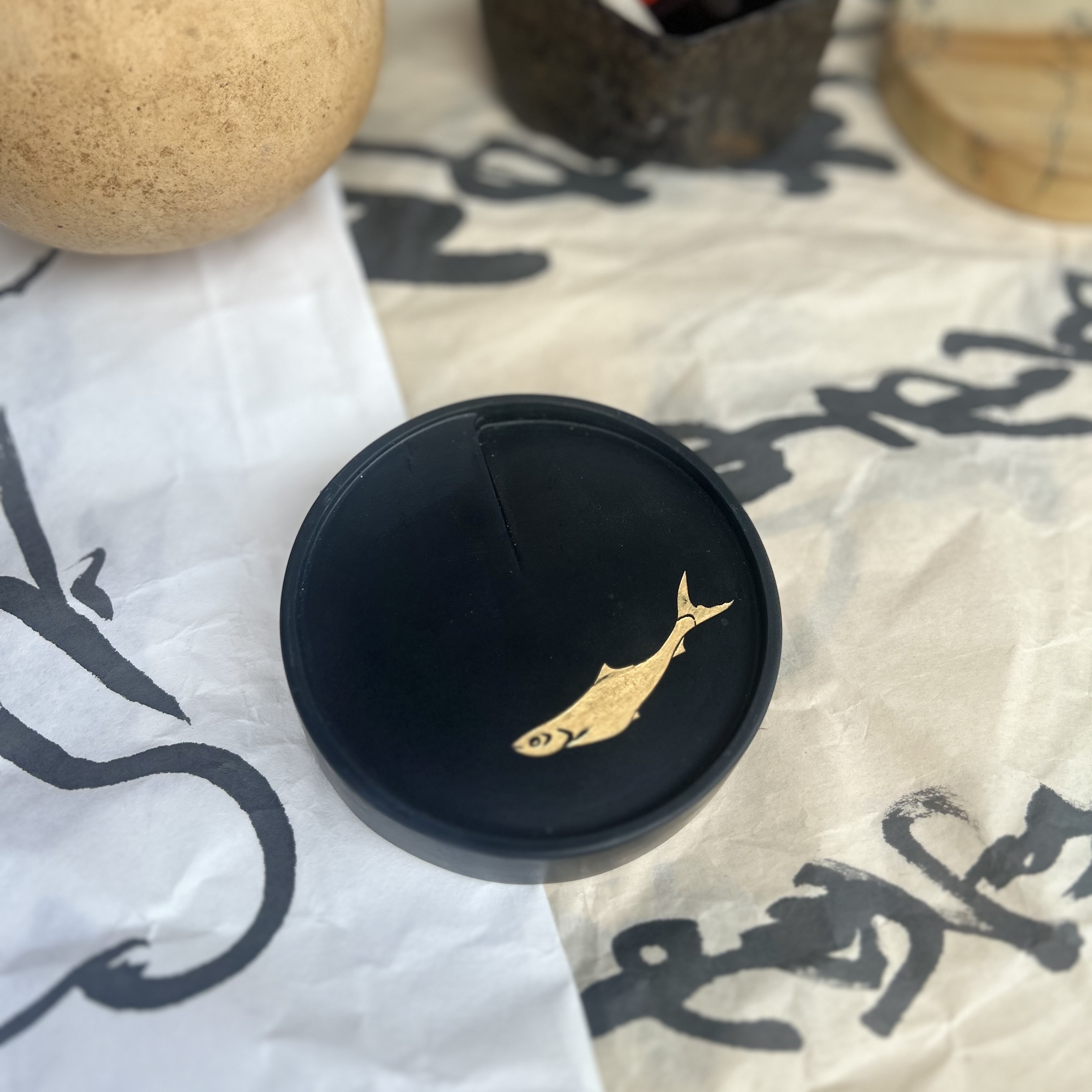 石雕龙纹带眼抄手砚手工石品天青鱼发墨细腻礼盒装文房四宝书法