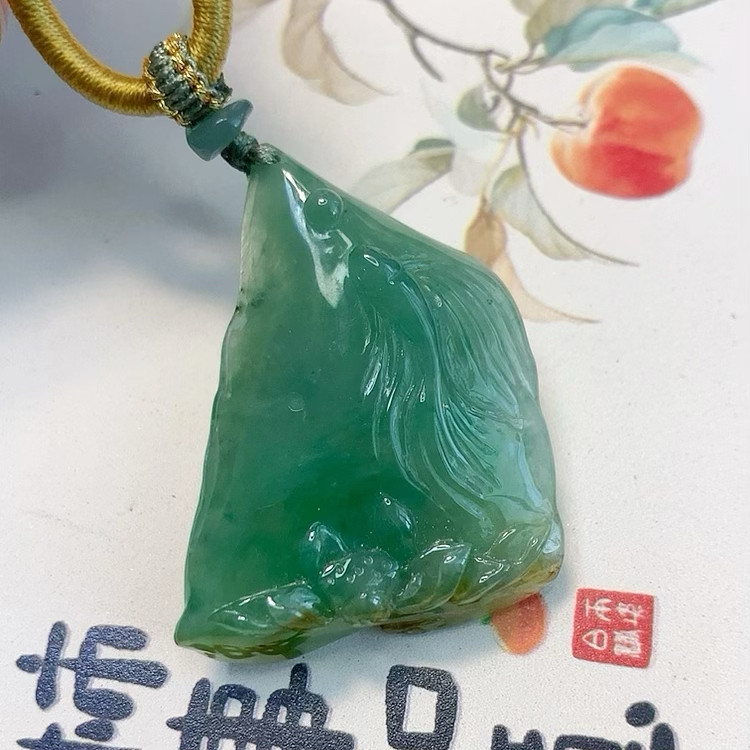 0105号天然缅甸翡翠a货冰种湖水绿原石手工俏色雕莲花鲤鱼吊坠