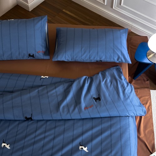 全棉加厚磨毛卡通撞色四件套