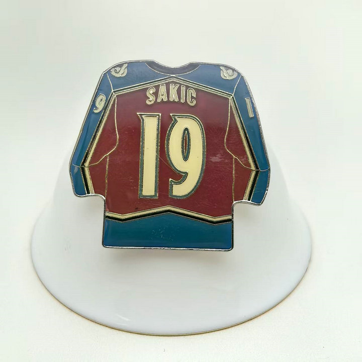 NHL徽章 19号萨基奇球衣-科罗拉多雪崩队 22号克努贝尔球衣