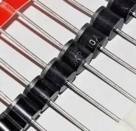 TVS管 瞬态抑制二极管 5KP12A 5KP12CA 5000W 12V