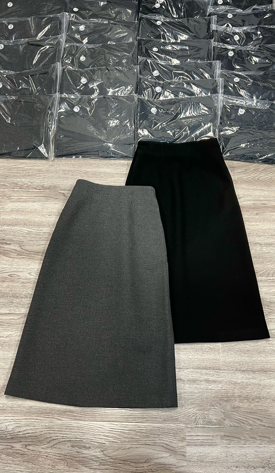 优雅极简羊毛半裙