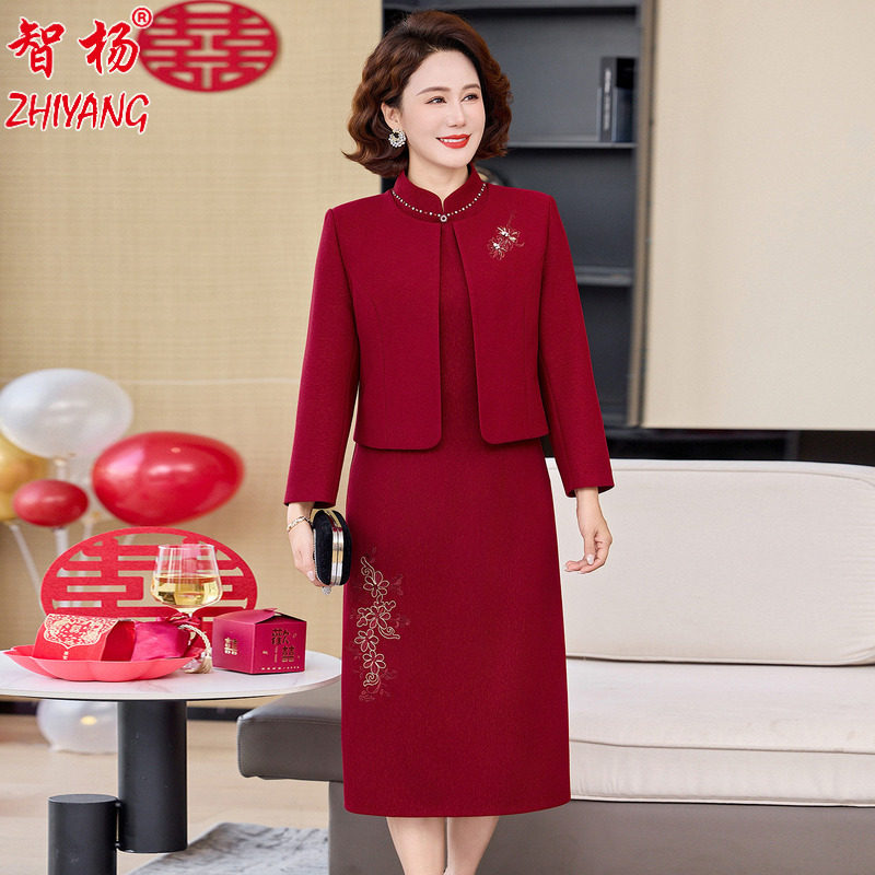 红色立领刺绣婚宴婆婆两件套