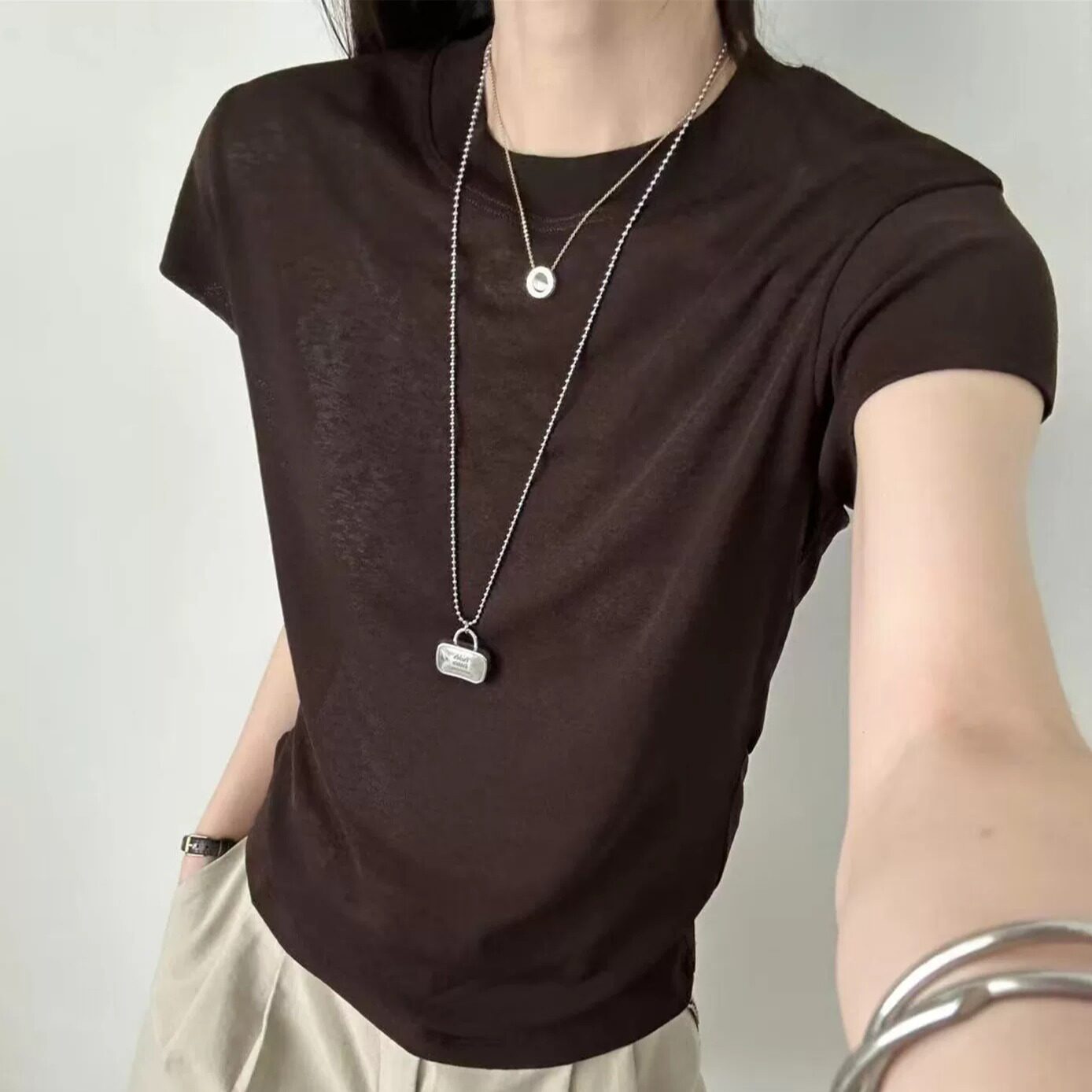 极简风圆领短袖T恤女体恤衫百搭显瘦基础款纯色薄款夏季新款女t