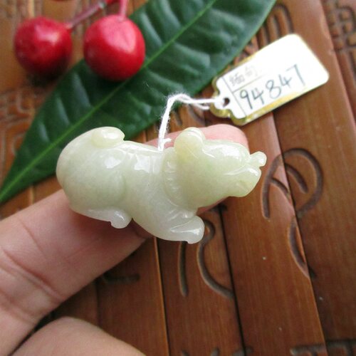 天然a货立体生肖虎缅甸玉送证书