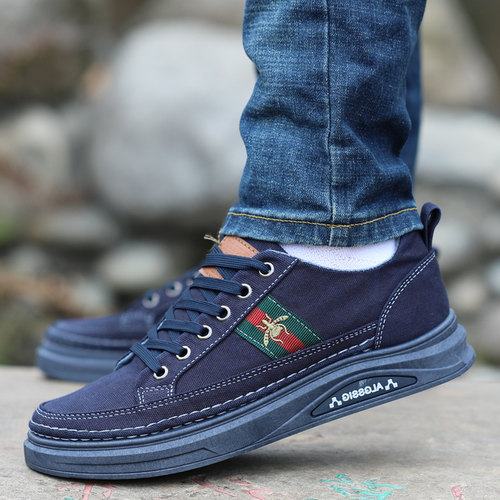 皮面秋冬男士运动休闲鞋防水保暖