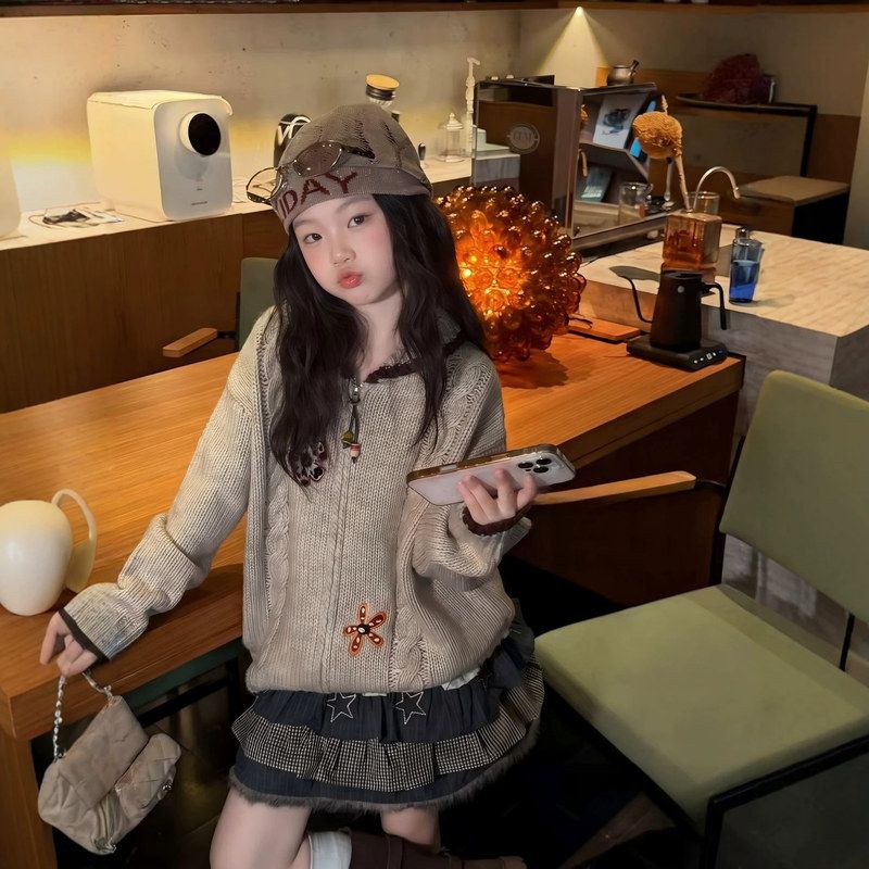 古德家26新款女童深秋冬款复古拉链翻领毛衣费尔岛刺绣开衫外套