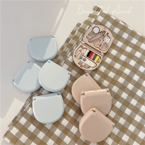 *Красивая маленькая тетя*Практические мелочи, простые из мини -портативного студенческого общежития.