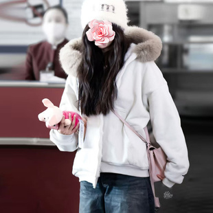 吴宣仪同款 不退不换 25新款 特惠419 仿毛毛里衬连帽卫衣 原799