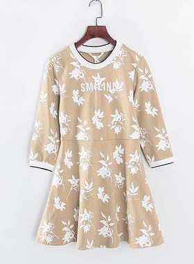 香蕉系列 春秋新款专柜女装库存折扣杏花绣花连衣裙Y4565D