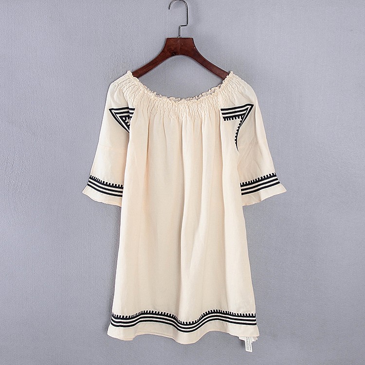 时尚百搭一字肩连衣裙