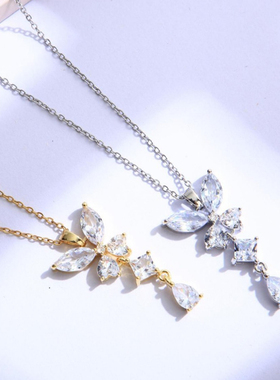 彩衣阁钛钢链子+闪亮长款水晶锆石蝴蝶吊坠时尚美丽女生特色项链