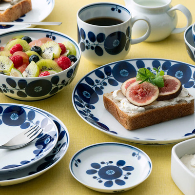 日本进口白山陶器Bloom手绘花环花束饭碗茶碗餐盘手握杯马克杯