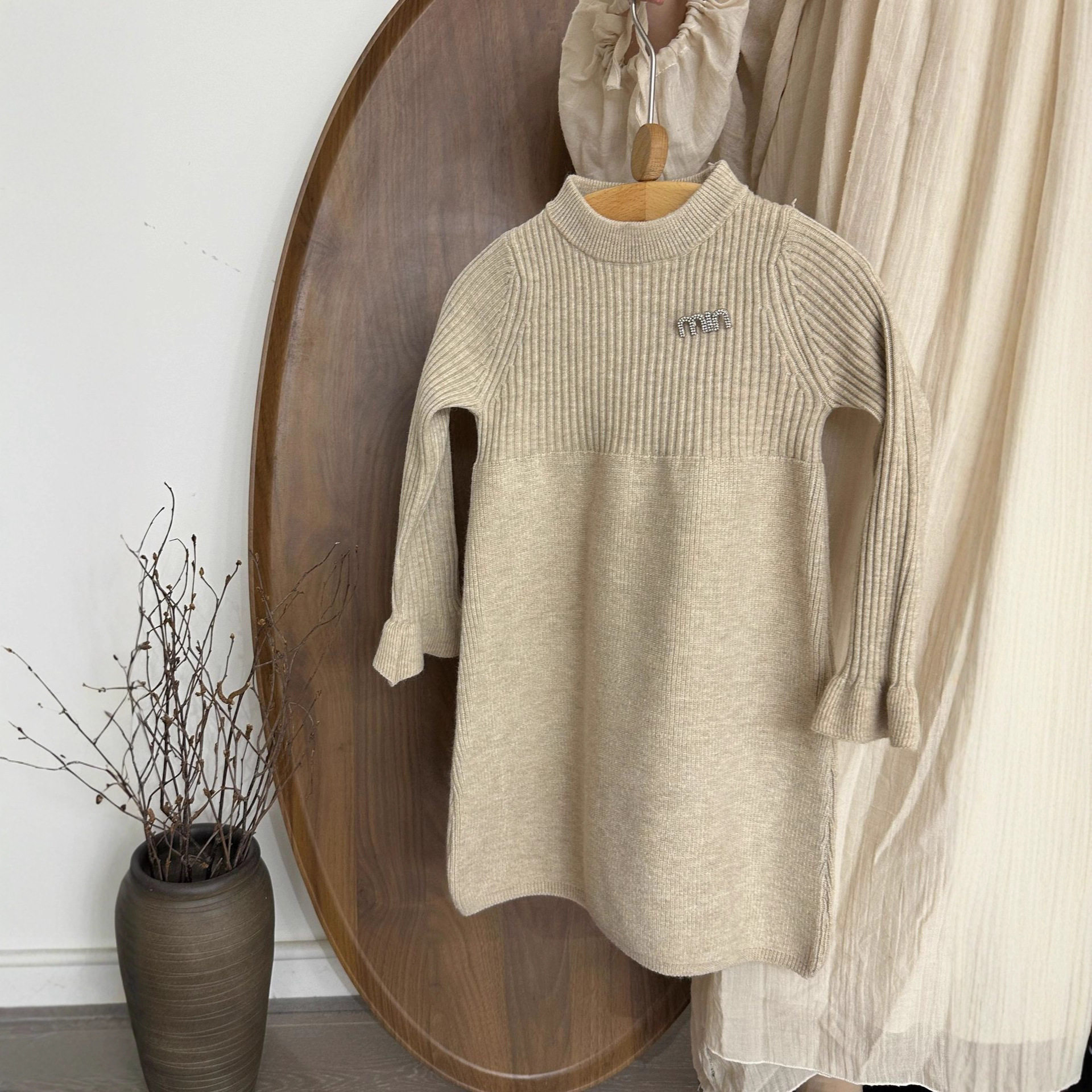 女童秋季针织连衣裙2025新款洋气儿童长袖韩版打底中长款百搭裙子