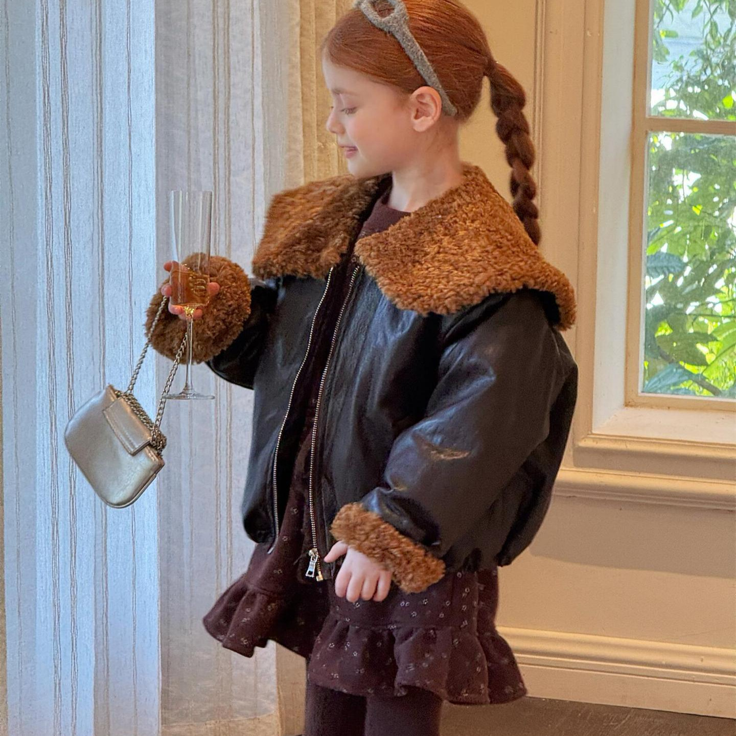 韩系童装2025冬季新款女童外套加棉加厚保暖大翻领夹克皮衣洋气潮