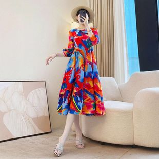 波西米亚印花连衣裙收腰显瘦时尚 减龄跳跳裙洋气温柔花苞裙子新款