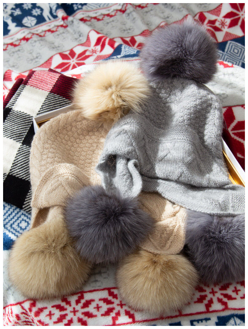 冬季甜美可爱保暖天然毛球纯山羊绒帽子宽松针织毛线护耳风雪帽女