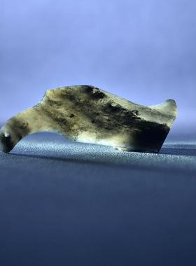 和田玉意境青花籽料特色挂坠把件