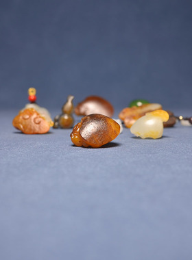 致敬708090专拍链接新疆和田玉红皮金皮蓝玉桃花玉沙枣青独籽料