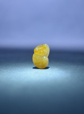 洒金皮白玉独籽料生肖猴戒面侧挂