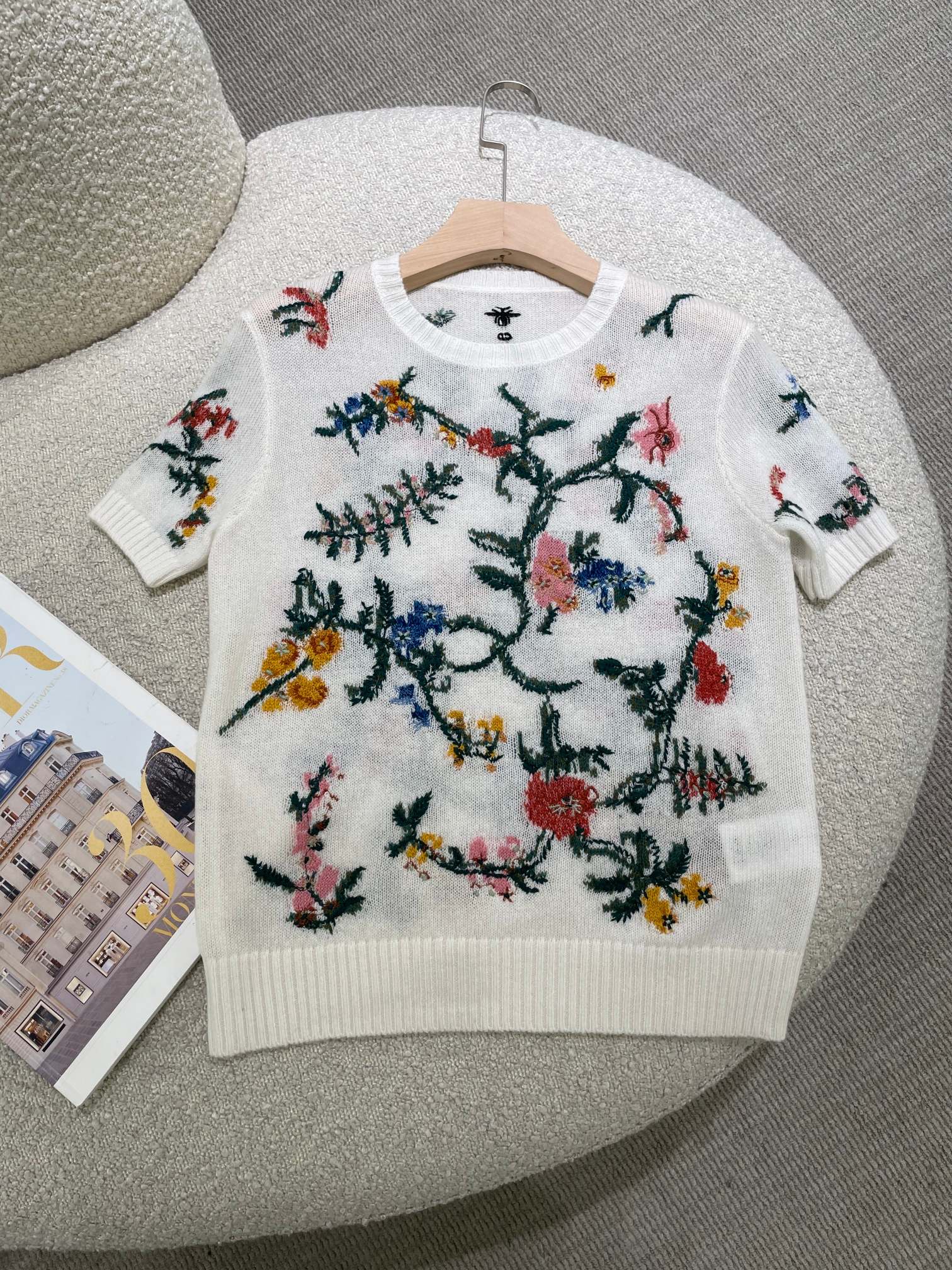 高货重工刺绣彩色纱线30羊绒70羊毛混纺植物花卉短袖圆领针织衫女